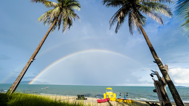 Energize yourself with a Long staycation at SEAnery BEACH RESORT BANGSAPHAN Prachup Khirikhan