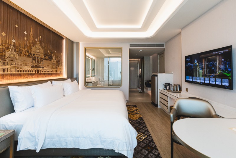 Grande Centre Point Prestige: Ultimate Luxury & Relaxation in the Heart of Bangkok.